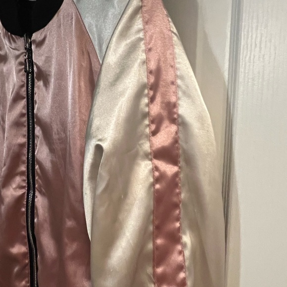 Reversible embroidered satin floral bomber jacket - Picture 4 of 5